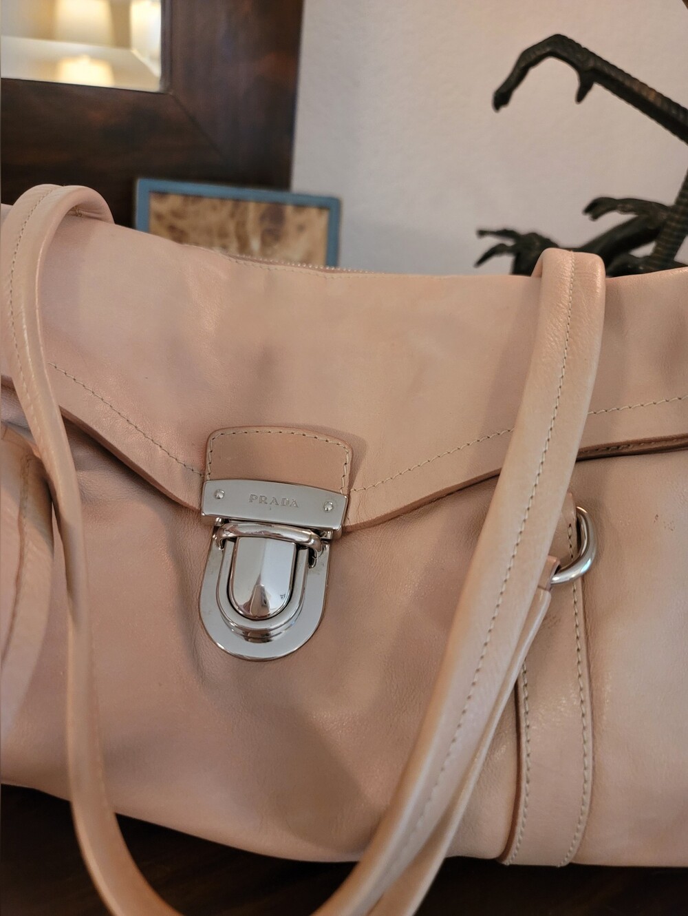 🩷PRADA Cipria Vitello Easy Bag🩷
